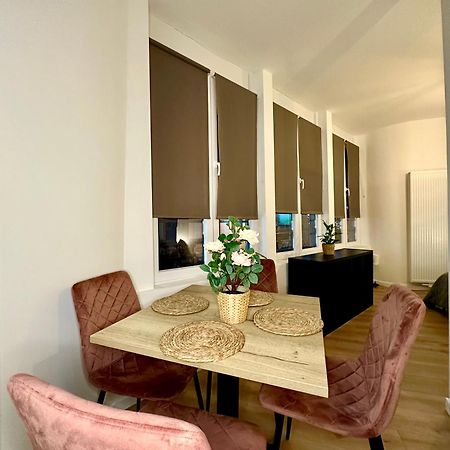 Luxury Suites Mons By Rikas Hotels Luaran gambar