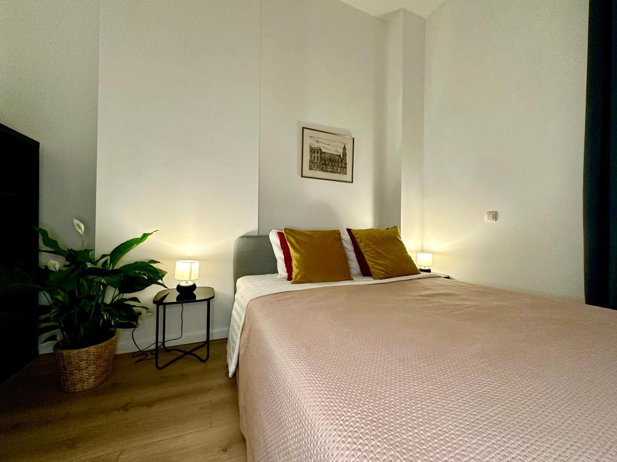 Luxury Suites Mons By Rikas Hotels Luaran gambar