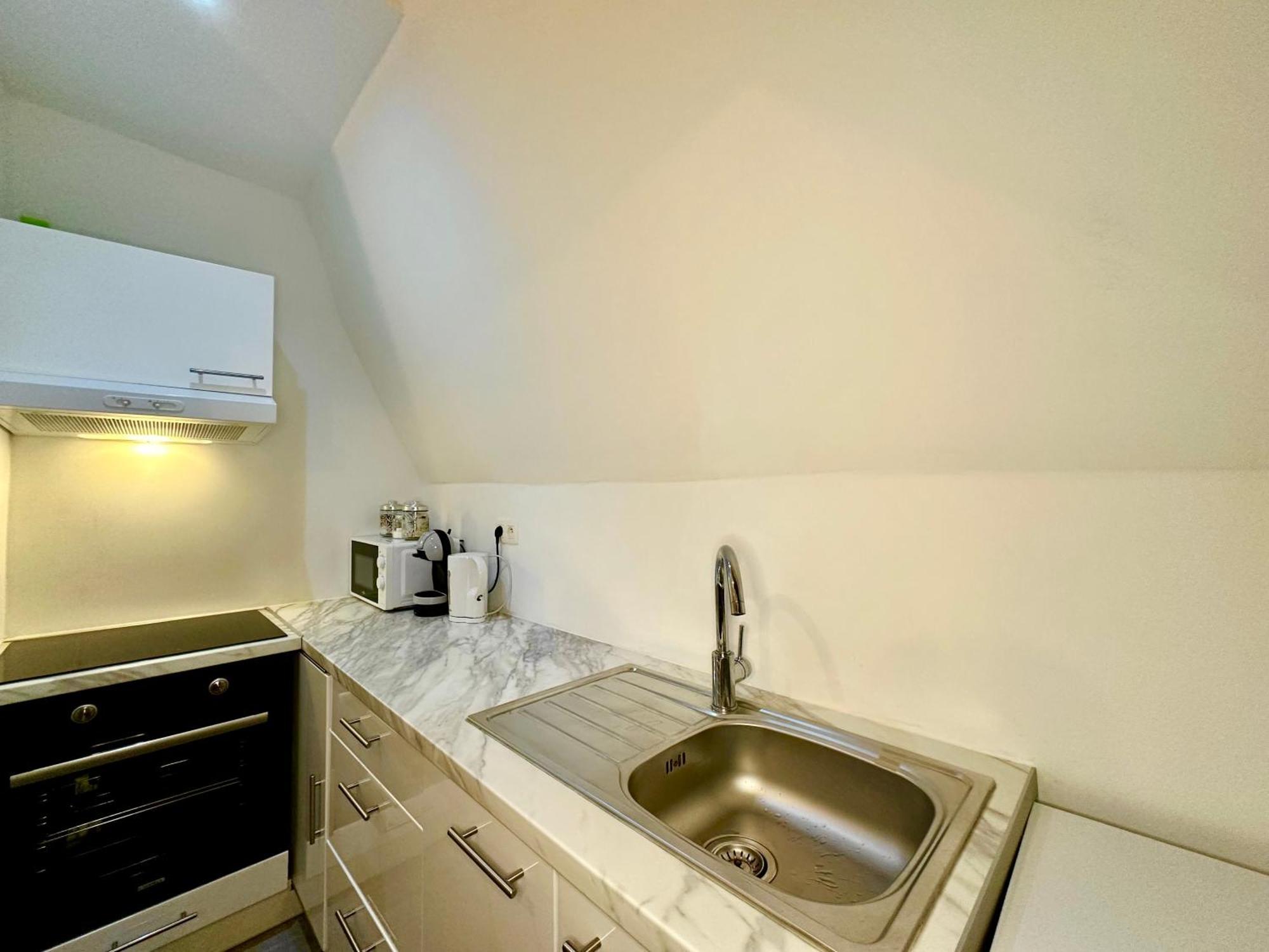 Luxury Suites Mons By Rikas Hotels Luaran gambar