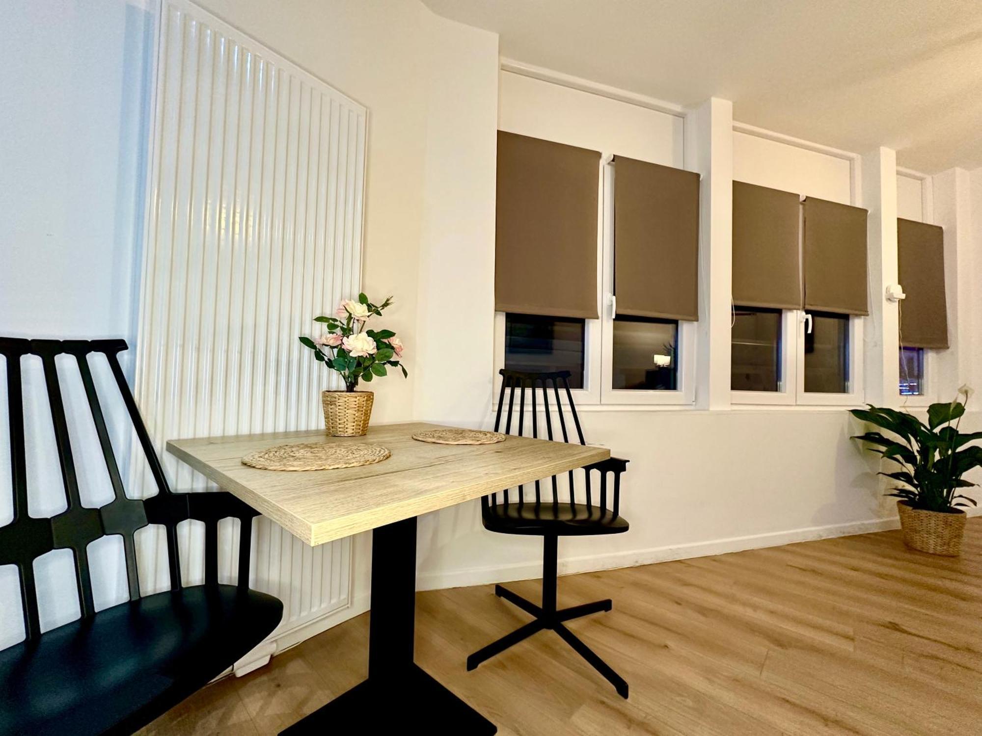 Luxury Suites Mons By Rikas Hotels Luaran gambar